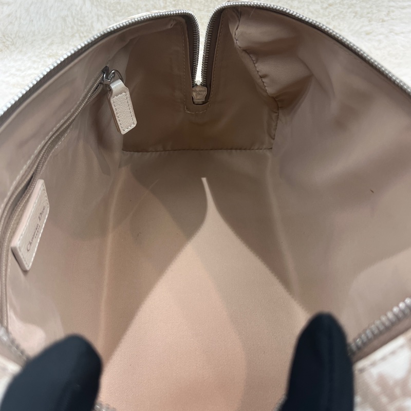 Christian Dior 的經典波士頓包 XC556-9