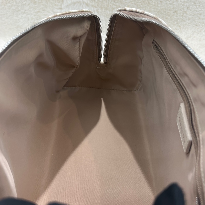 Christian Dior 的經典波士頓包 XC556-10