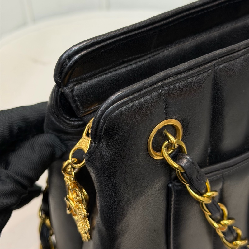 CHANEL 中古太陽花吊飾單肩斜揹袋 XC203-19