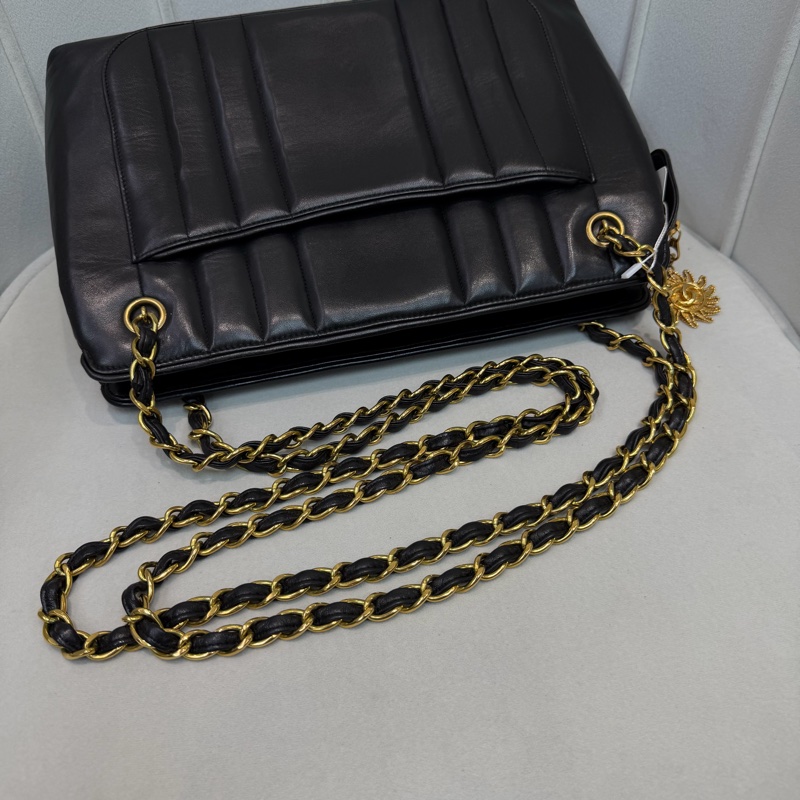 CHANEL 中古太陽花吊飾單肩斜揹袋 XC203-31