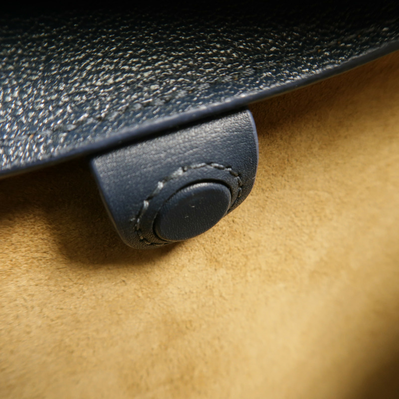 LOEWE 牛皮皮革Luna Small肩背袋-18