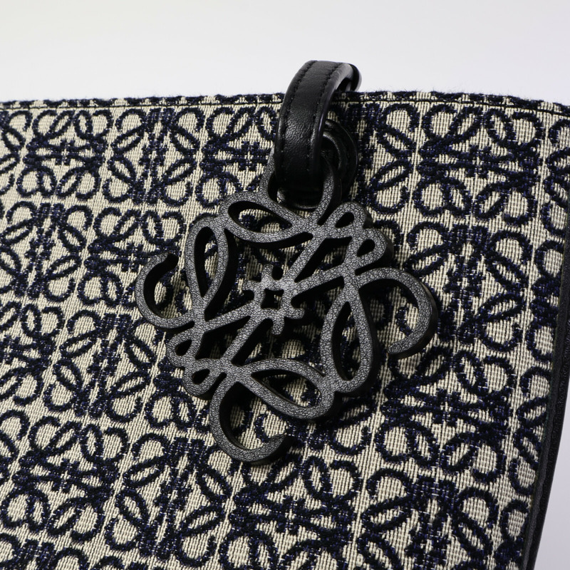 LOEWE 帆布Square Anagram Tote肩背袋-13