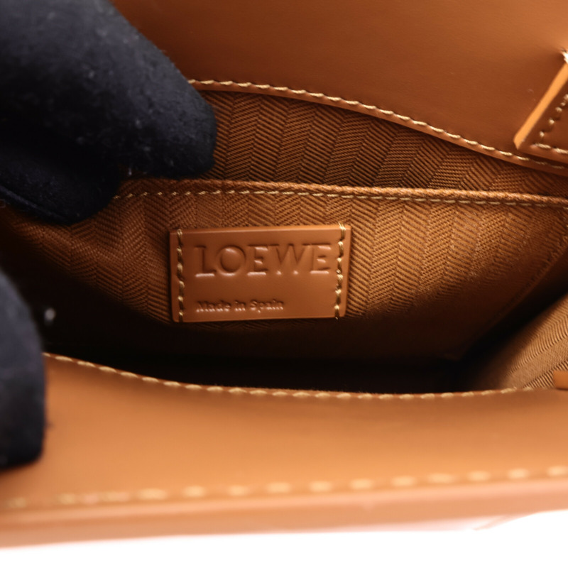 LOEWE 牛皮皮革Standard A5 Tote Bag手挽肩背兩用袋-5