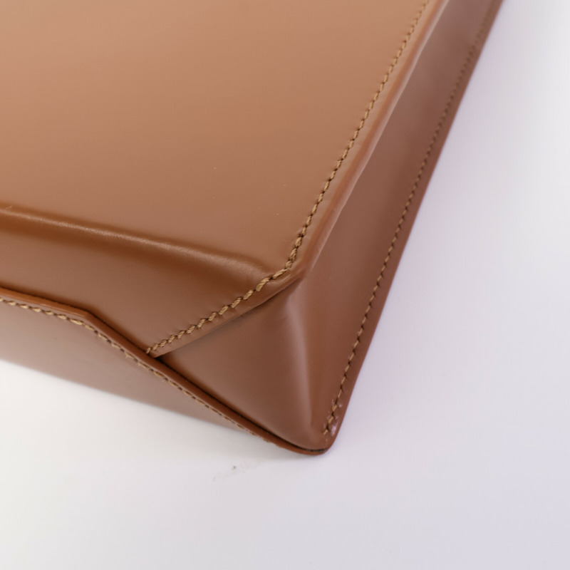 LOEWE 牛皮皮革Standard A5 Tote Bag手挽肩背兩用袋-11