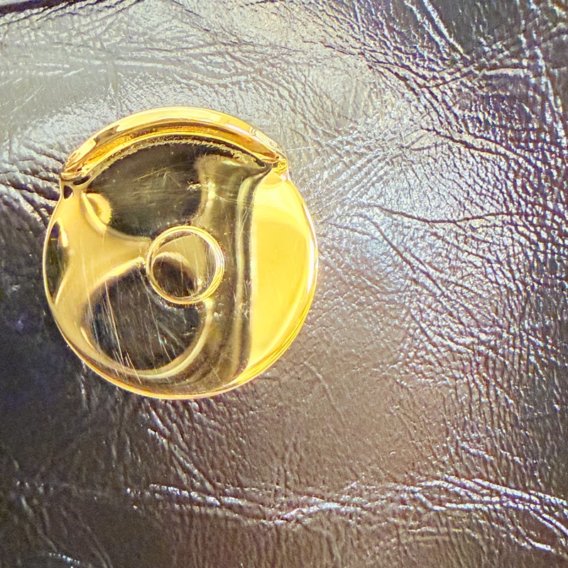 YSL黑油蠟牛皮霧金釦Niki中號-37