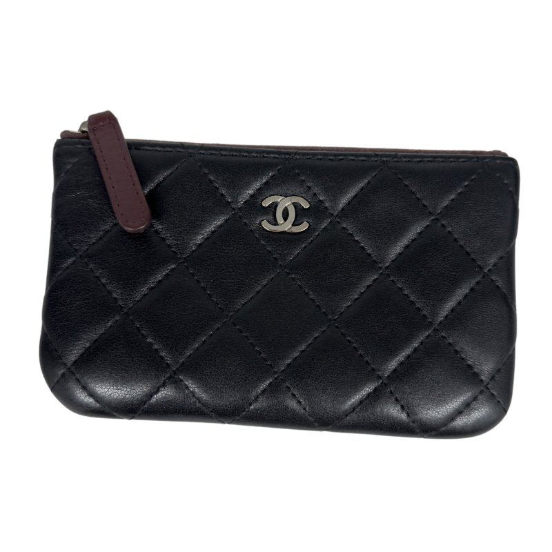 CHANEL CC 拉鏈 小物包-1