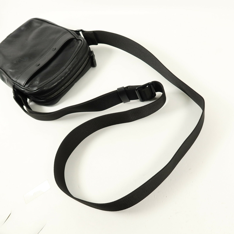 LOUIS VUITTON Monogram Shadow Danube PM肩背袋-9