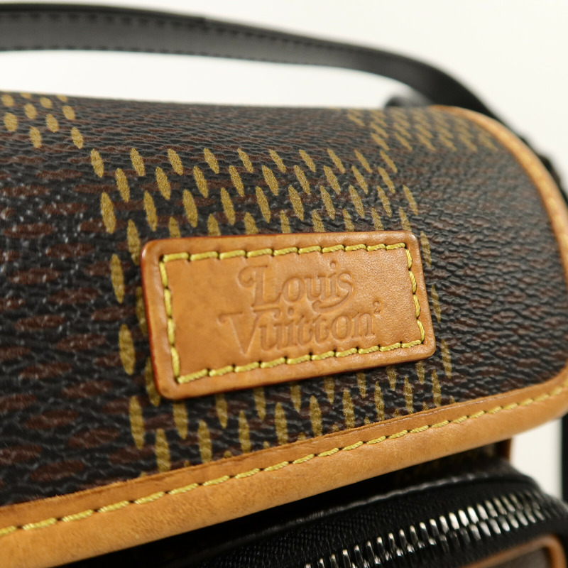 LOUIS VUITTON Damier Giant LV×NIGO Amazon Sling Bag肩背袋-5