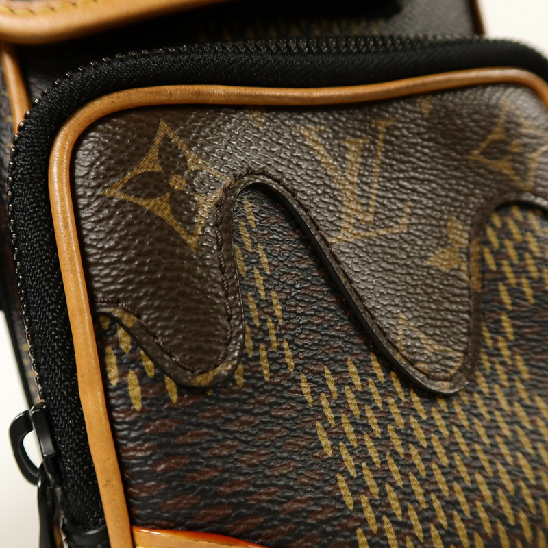 LOUIS VUITTON Damier Giant LV×NIGO Amazon Sling Bag肩背袋-6