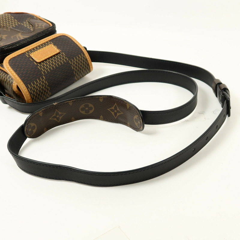 LOUIS VUITTON Damier Giant LV×NIGO Amazon Sling Bag肩背袋-12