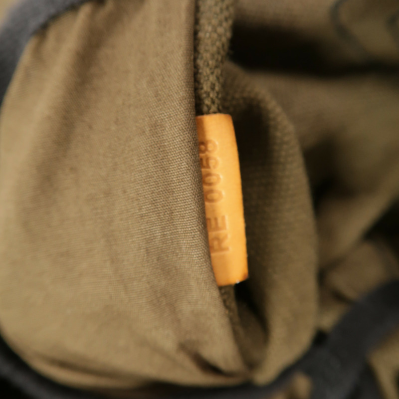LOUIS VUITTON Monogramouflage Tray肩背袋-6