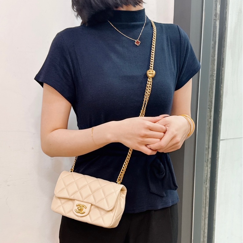 莉亞精品♡Chanel AS3828 愛心調節釦19cm 淺米色 二手-1