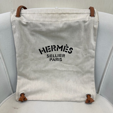 HERMES Toile Chevron Maline 帆布背包 XC543