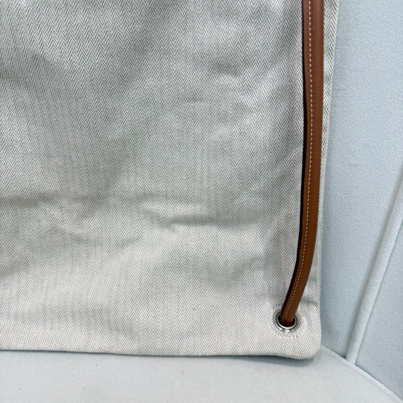 HERMES Toile Chevron Maline 帆布背包 XC543-9