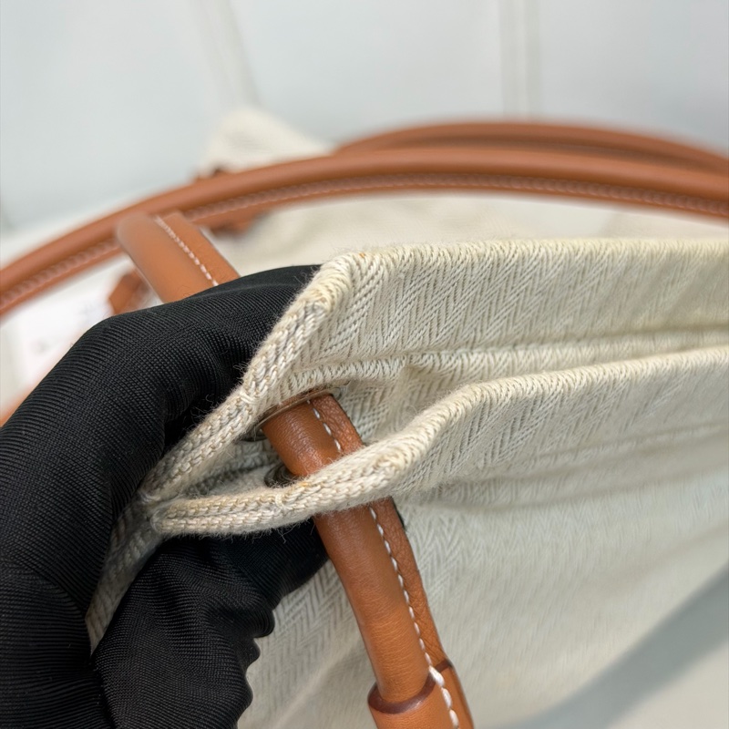 HERMES Toile Chevron Maline 帆布背包 XC543-12