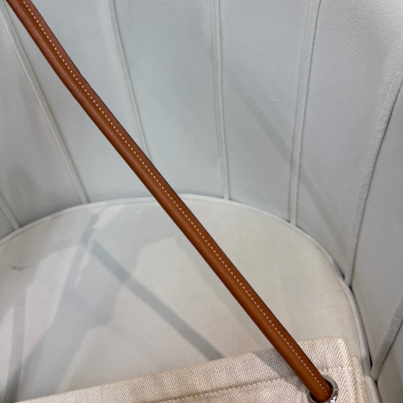 HERMES Toile Chevron Maline 帆布背包 XC543-19