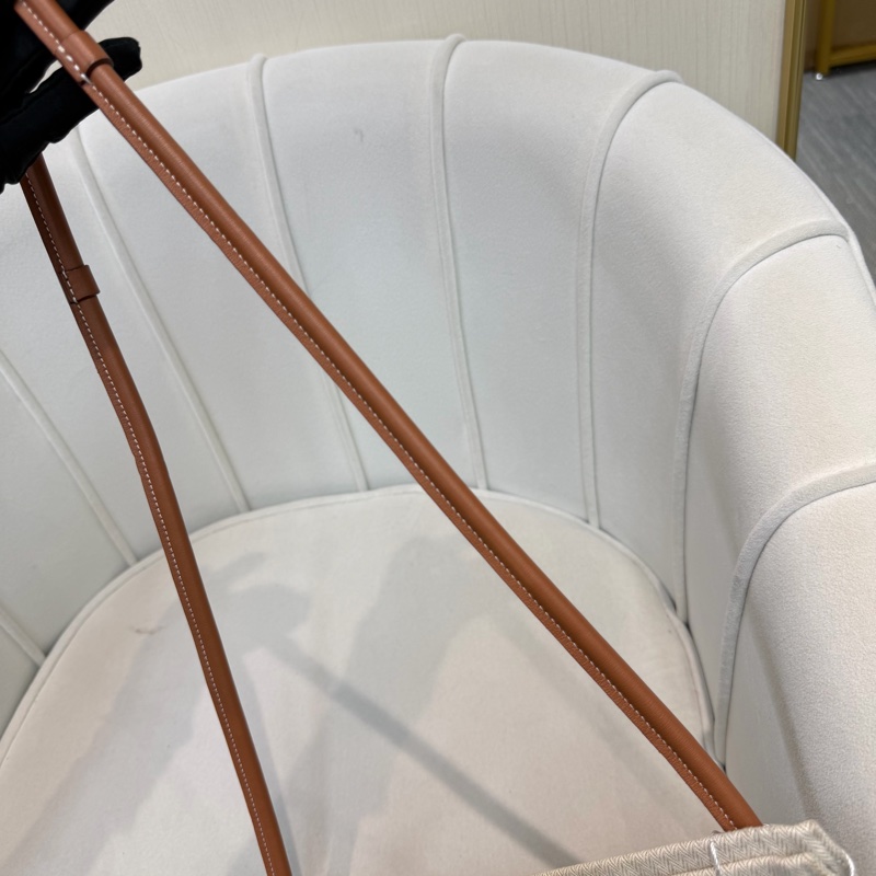 HERMES Toile Chevron Maline 帆布背包 XC543-21
