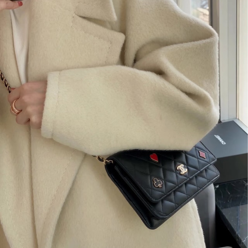 莉亞精品♡Chanel AP3076黑金撲克牌woc 二手美包-1