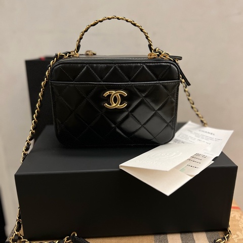 Chanel handle 包