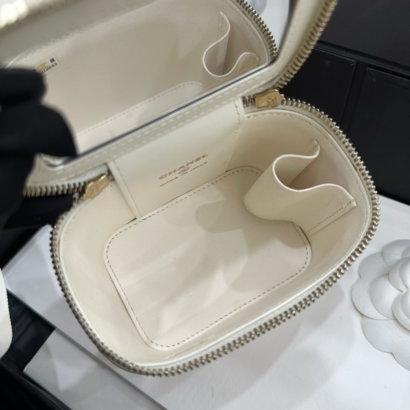 CHANEL香奈兒 22B 方糖化妝盒 自帶小鏡子 白色 小羊皮 22年芯片-7