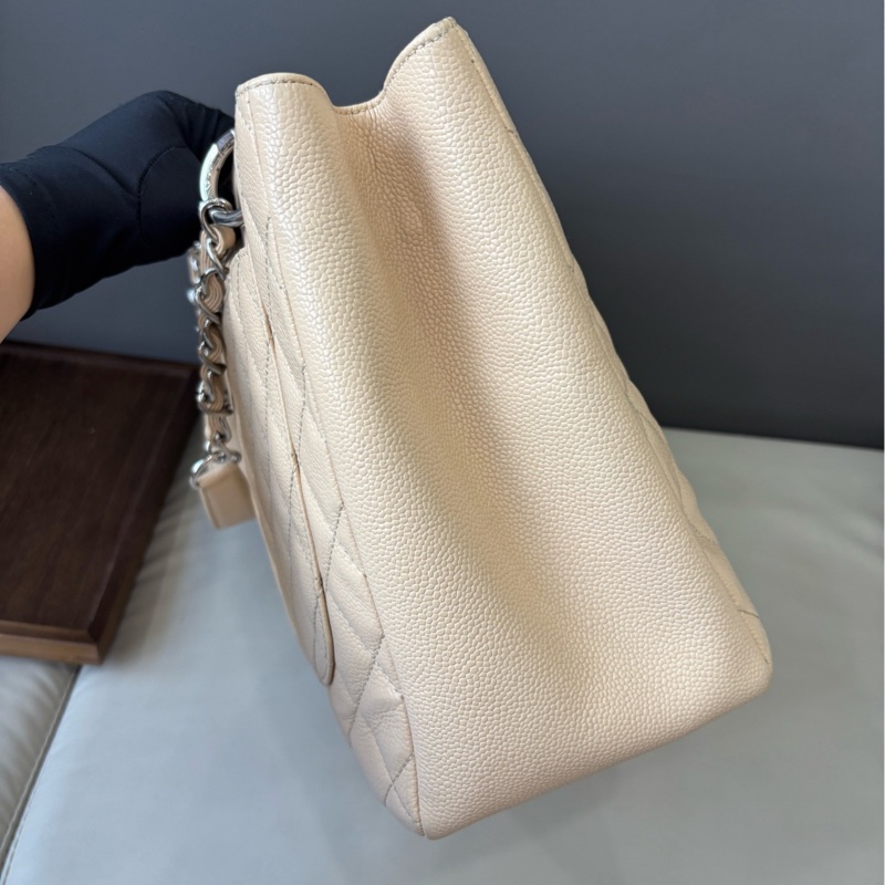 Chanel 米色荔枝紋牛皮Gst單肩包，33×25，97新-4