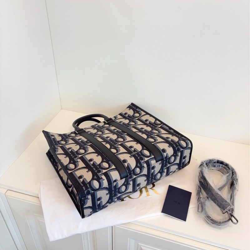 ✨Dior｜East-West Oblique 老花大logo｜托特包tote｜99閒置新-4