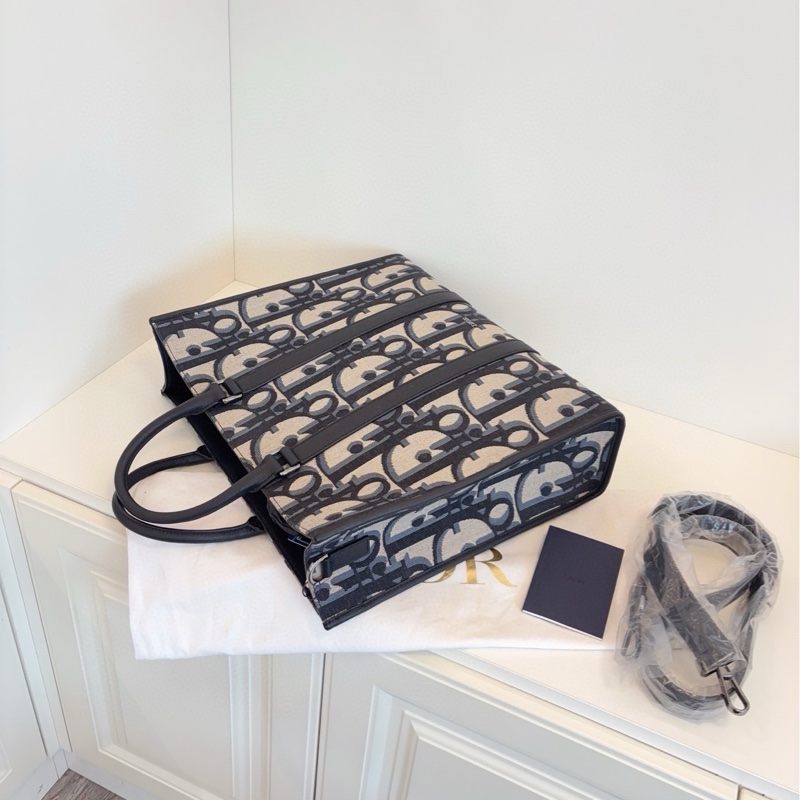 ✨Dior｜East-West Oblique 老花大logo｜托特包tote｜99閒置新-6