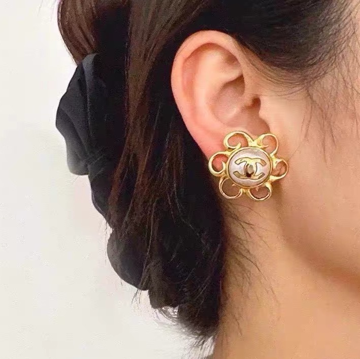 Chanel 耳環23C太陽花大號珍珠雙C耳環 2023C太陽花系列-2