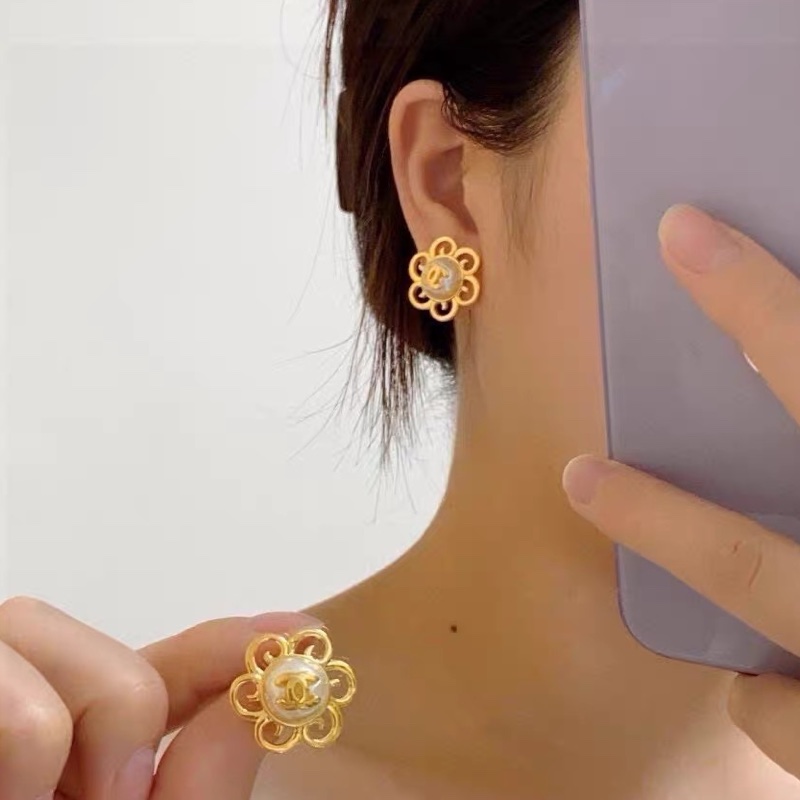 Chanel 耳環23C太陽花大號珍珠雙C耳環 2023C太陽花系列-4