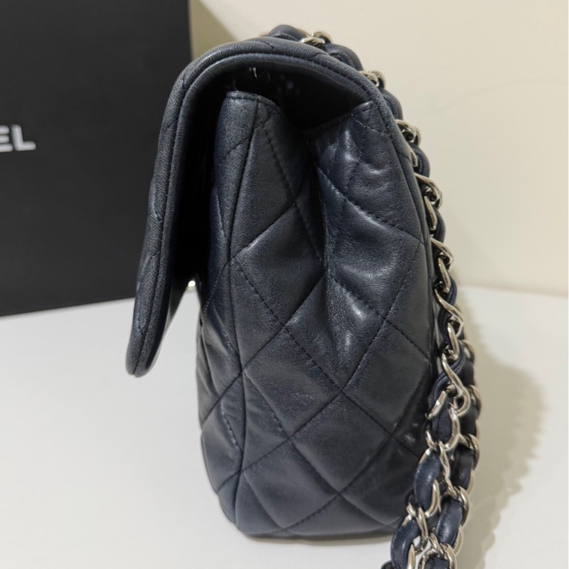 💎Chanel ｜Jumbo深藍色銀扣｜包型立體 內裡乾淨-9