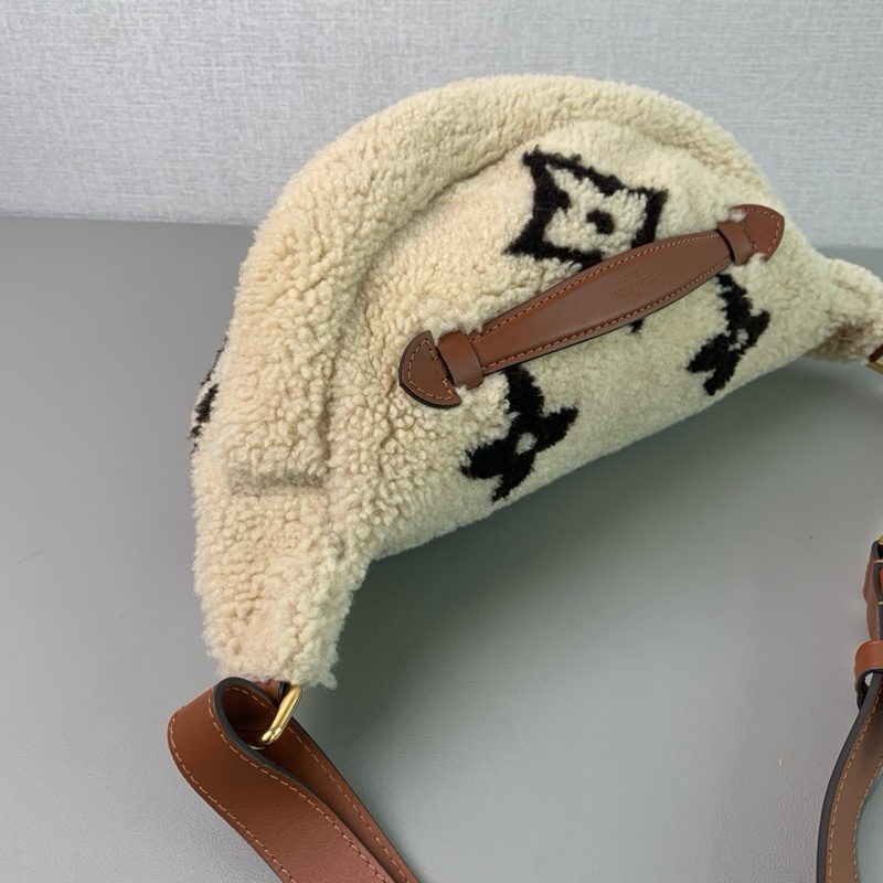 👜LV路易威登｜羊羔毛bumbag泰迪熊腰包｜98新-5