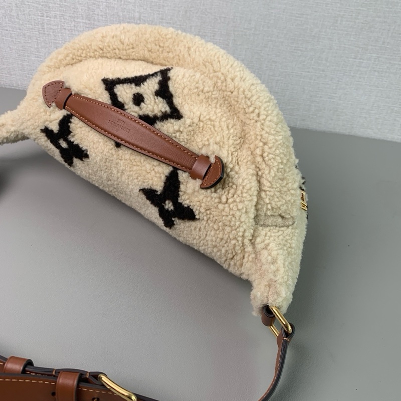 👜LV路易威登｜羊羔毛bumbag泰迪熊腰包｜98新-6
