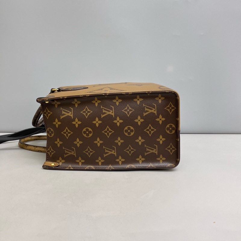 🌷新款芯片款！Louis Vuitton Onthgo 雙色中號-3