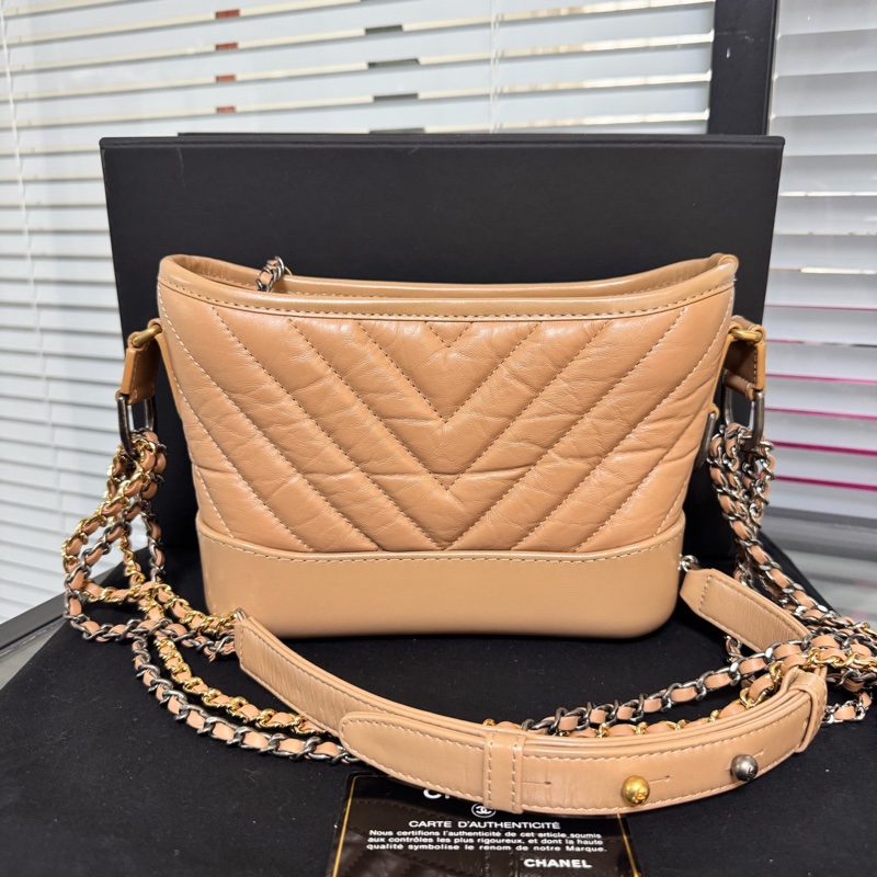 Chanel 香奈儿 奶茶色 V纹流浪单肩斜挎包 28开-1