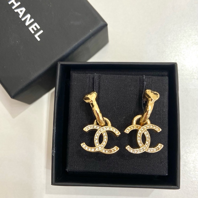 Chanel香奈兒耳環愛心雙C滿鑽耳環  99新-0