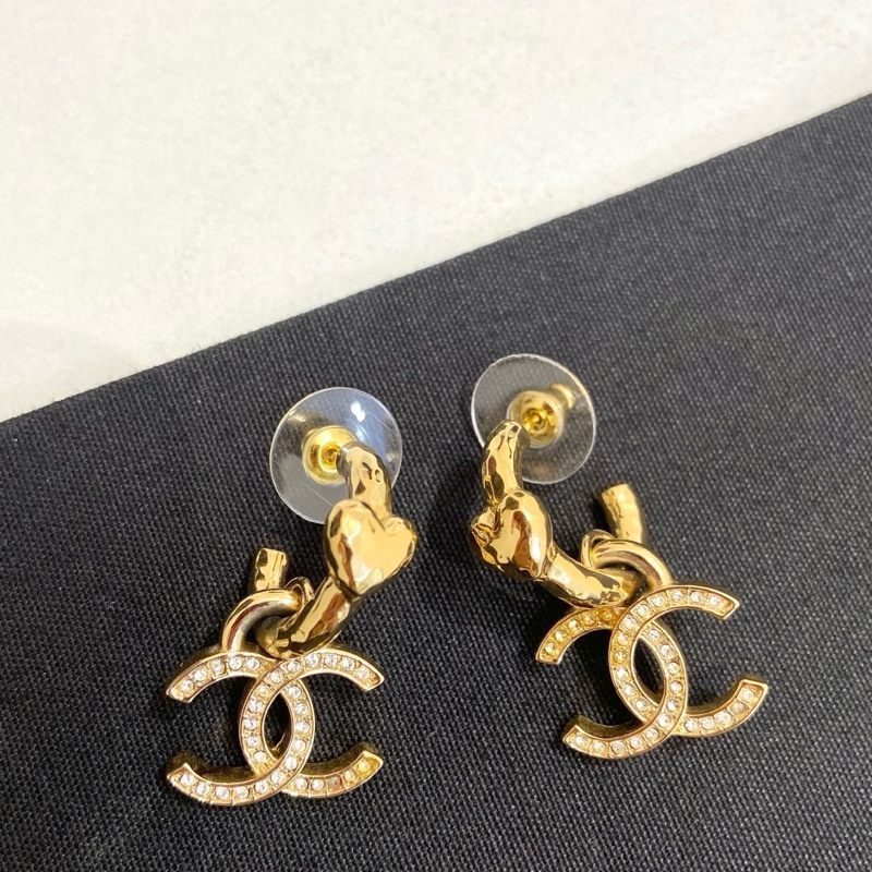 Chanel香奈兒耳環愛心雙C滿鑽耳環  99新-1