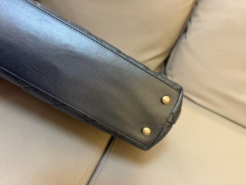 全新閒置🈶購證❤️ 香奈兒 #黑金 #油蠟牛皮 #福袋包 #托特包-9
