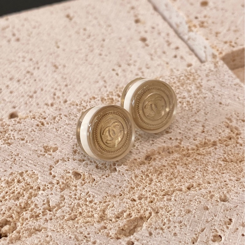 Chanel香奈兒耳環 淺金色白金豆丁圓形簡約雙C logo耳釘-3