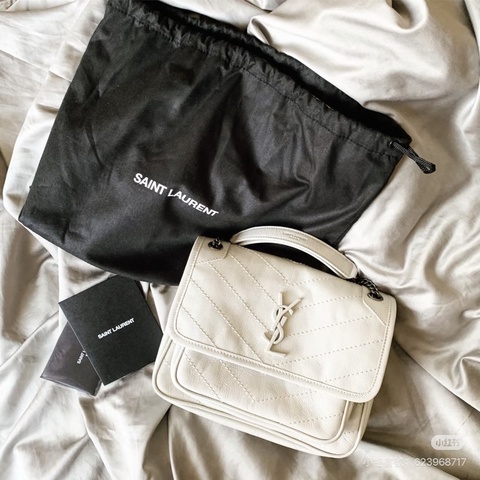 全新新款🈶購證❤️ #ysl #冰川白 #D釦 #niki #小號