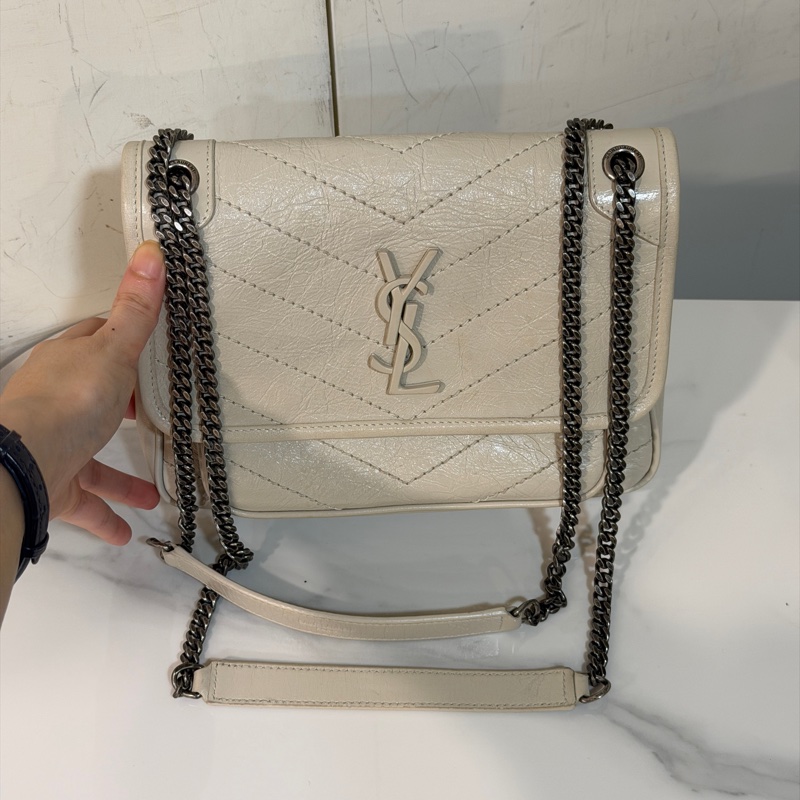 全新新款🈶購證❤️ #ysl #冰川白 #D釦 #niki #小號-5