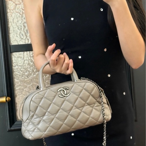 ✨Chanel 油蠟皮 大象灰保齡球包 小號🤍