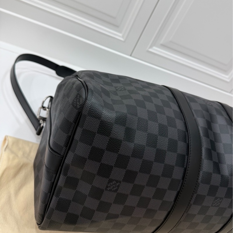 《仙闆名牌精品》LV N41418 Keepall Bandoulière 45 Damier 黑棋盤格 登機袋 旅行袋-16