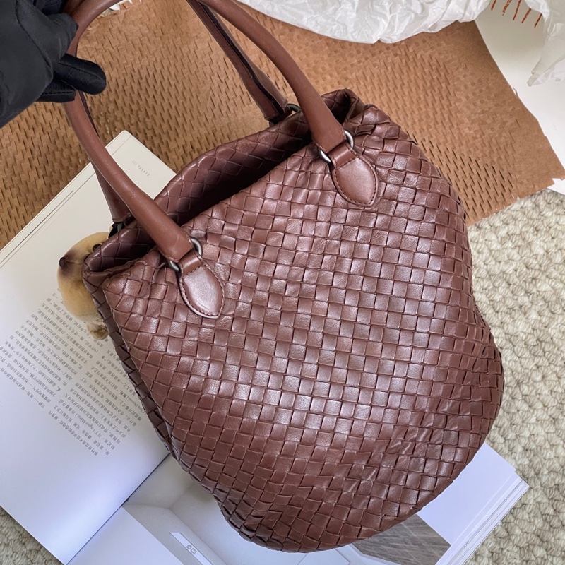 葆蝶家/Bottega Veneta bv棕色水桶包手提單肩-1