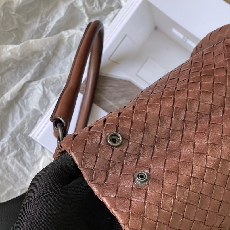 葆蝶家/Bottega Veneta bv棕色水桶包手提單肩-3