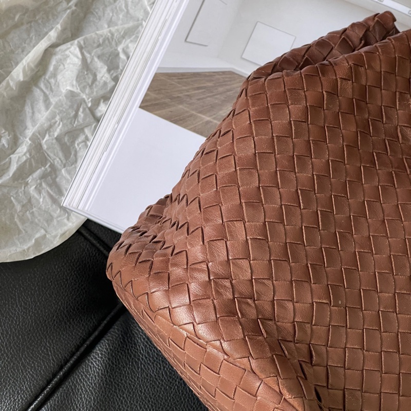 葆蝶家/Bottega Veneta bv棕色水桶包手提單肩-13