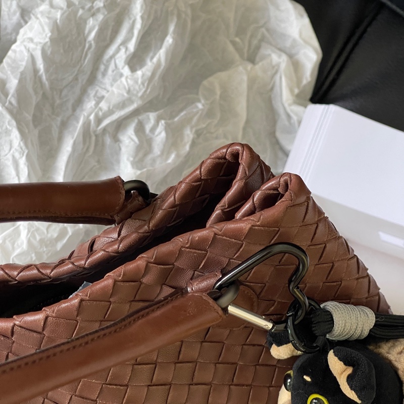 葆蝶家/Bottega Veneta bv棕色水桶包手提單肩-16