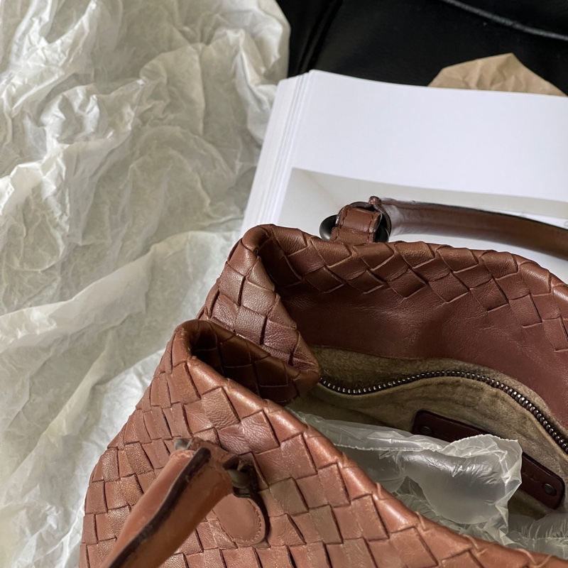 葆蝶家/Bottega Veneta bv棕色水桶包手提單肩-17