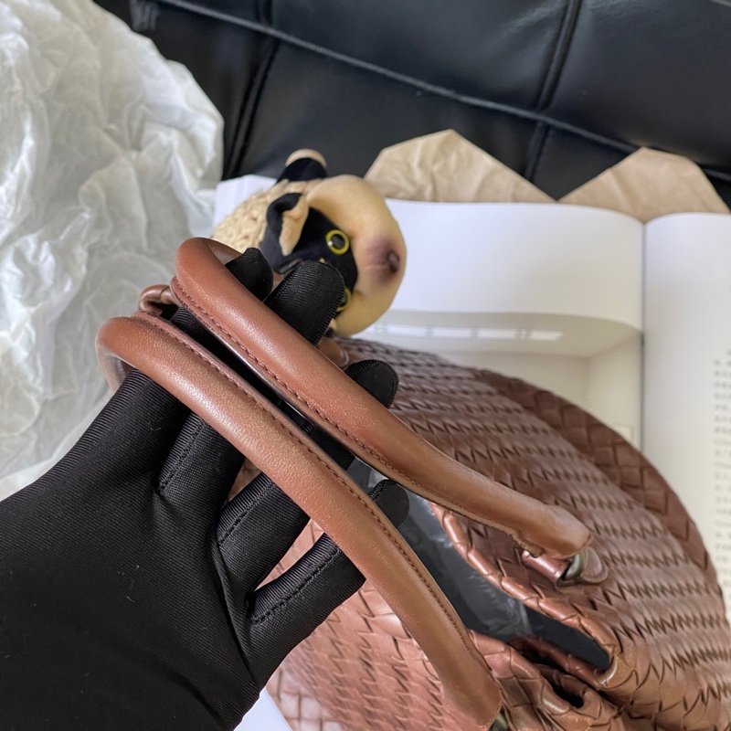 葆蝶家/Bottega Veneta bv棕色水桶包手提單肩-18