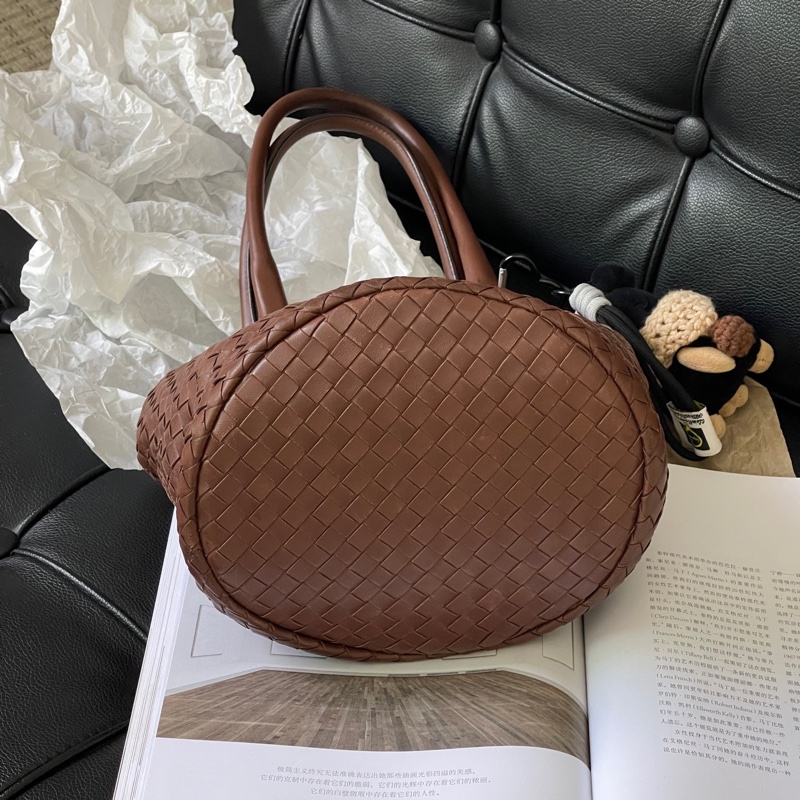葆蝶家/Bottega Veneta bv棕色水桶包手提單肩-19