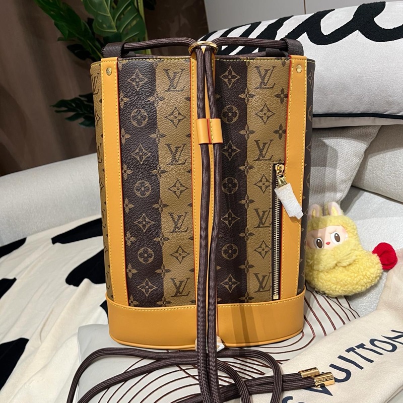 LV x NIGO Randonee 聯名款水桶backpack 限量版-4